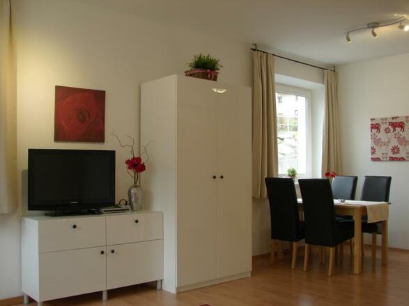 Wohn und Esszimmer C