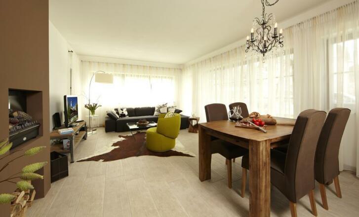 Wohn-/ Esszimmer Ansicht 2