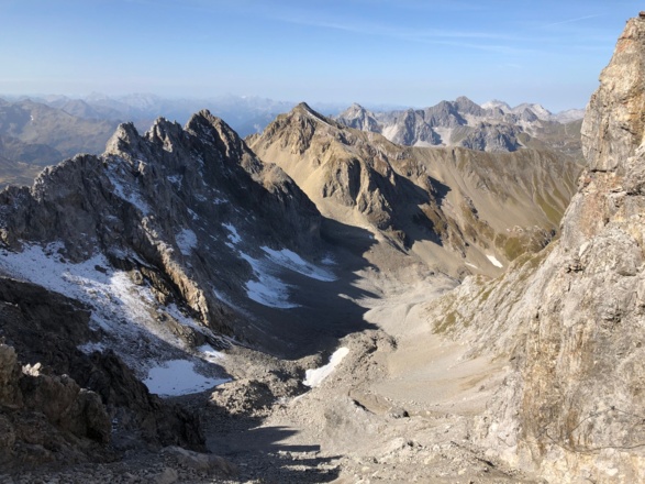 Blick über die Westseite der Valluga