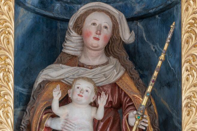 Erlach, Pfarrkirche, Madonna in der Seitenkapelle