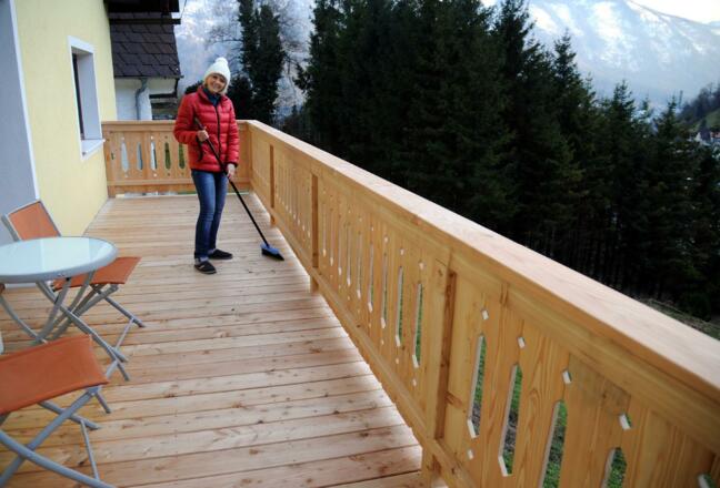 16 m2 großer Lärchenbalkon