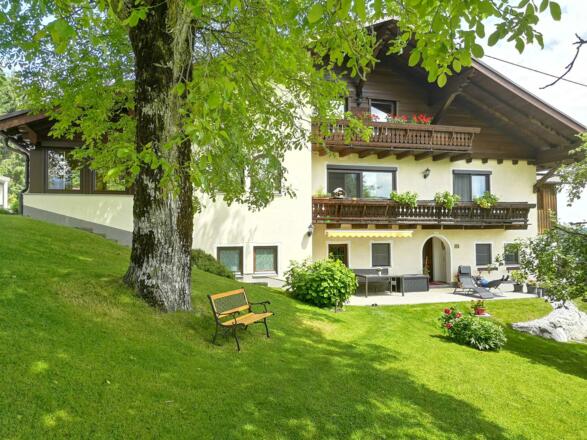 Garten mit Terasse