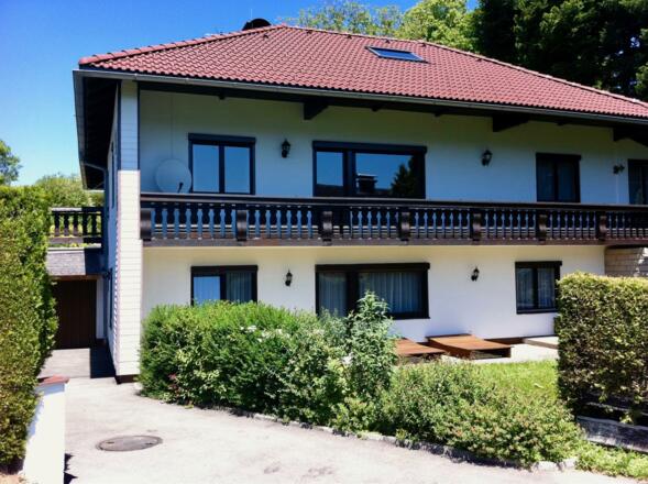 Ferienhaus südseitig