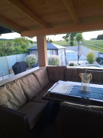 E4CFF7E3-2008-4461-9202-5A34347B0905