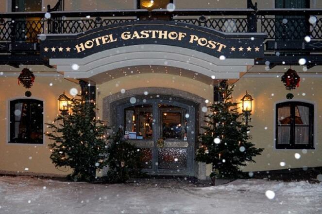 Winter Hotel Post1
