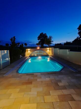 9F082402-9D49-482B-8A17-2DB7B89164D5