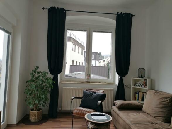 Esstisch in der Wohnküche im Loftstyle