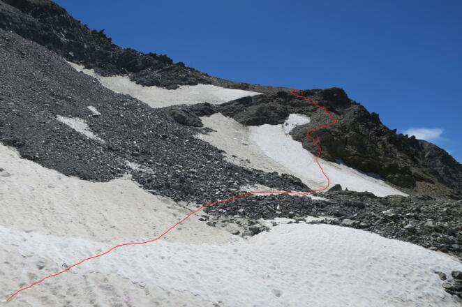 Hier der Aufstieg zum Punkt 2.966 m wo wir wieder zum E5 gelangen.