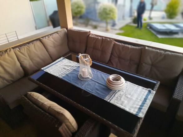 6C52C3F5-B4FE-4EF8-9822-8F74E18E5B5C