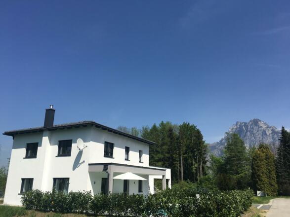 Hausansicht mit Traunstein