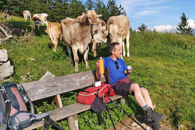 Gesellige Rast am Hofalmsattel.