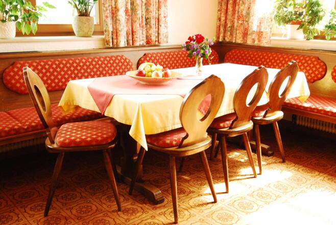 Frühstücksraum in Pension Schiemhof