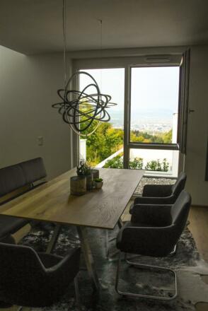 Ausblick auf Salzburg vom Essbereich