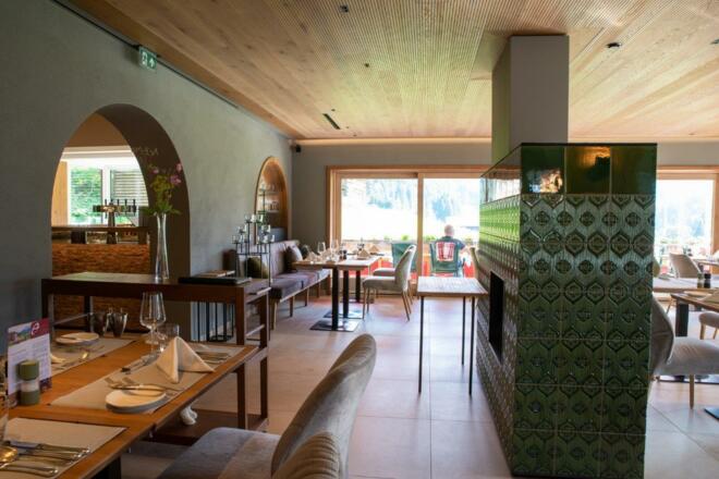 Hausgästerestaurant mit Kachelofen