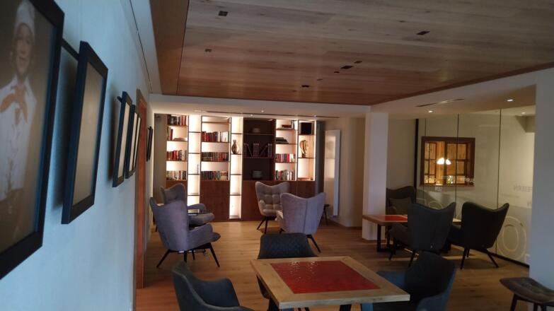 Lounge - Lesen, Surfen, Spielen, Chatten