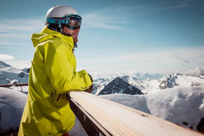 Fernsicht-Stubaier-Gletscher02-c-Andre-Schoenherr