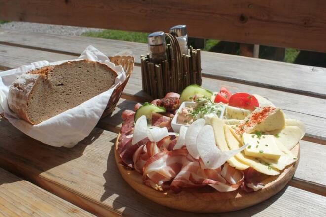 Reithütte Familie Mösenbichler Hintersee Jause 2