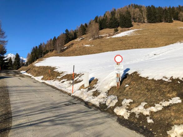 Sperre für die weitere Auffahrt bis Rubisoi