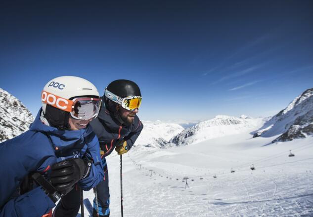 Koeniglich-Skifahren-Stubaier-Gletscher02-c-Andre-