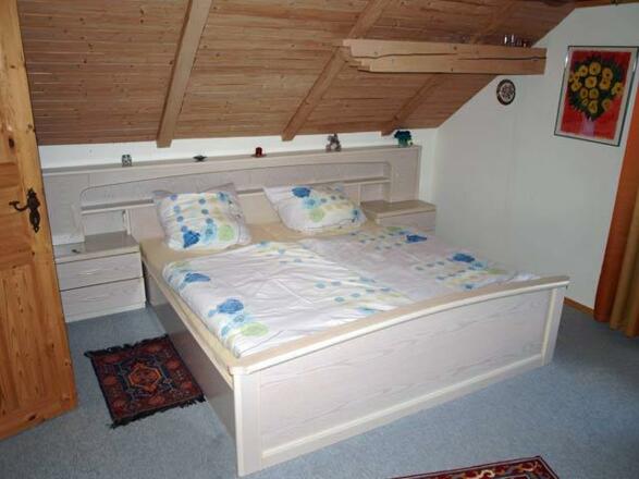 Fewo Detzlhofer Schlafzimmer1