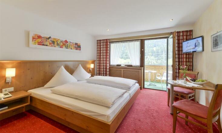 Doppelzimmer mit Balkon