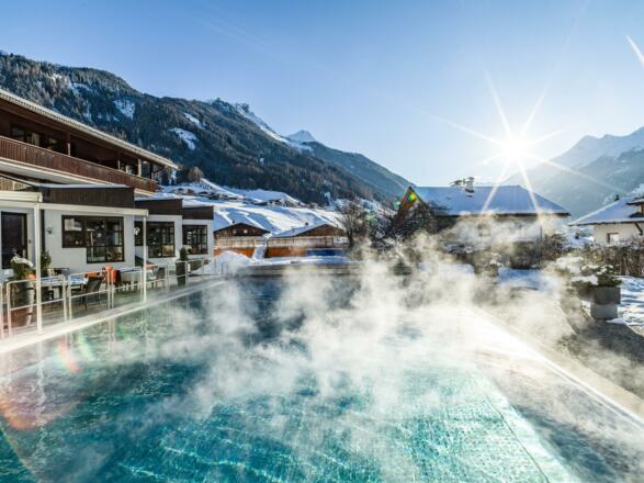Happy Stubai Hotel Hostel Neustift Stubaital Pool