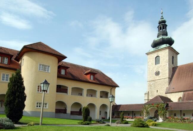 Benediktinerinnenkloster Steinerkirchen