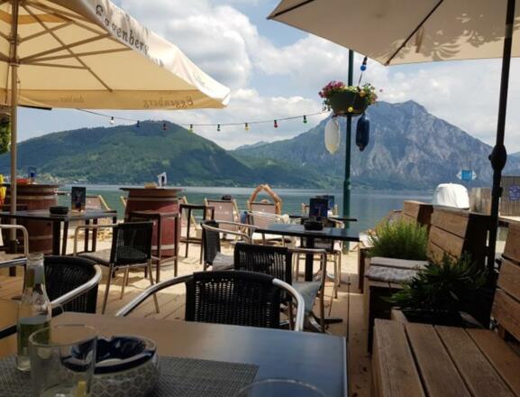 Die Strandung die Beachbar in Altmünster/Traunsee