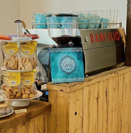 4-bild-cafe-genuss-deko