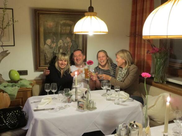 Restaurant am Abend