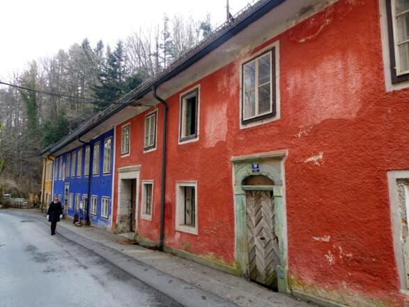 Der Helenenweg führt an einer alten Sensenschmiede vorbei.