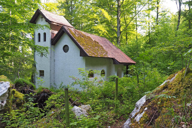 Nikolokapelle in Weißenbach am Attersee.
