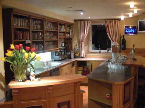 Bar beim Wirt in Sicking