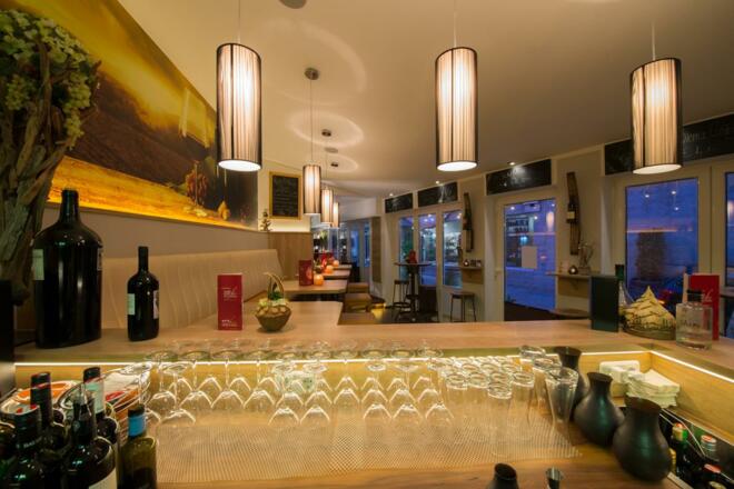 wein+fein-die-cafe-bar-lounge-in-ebensee