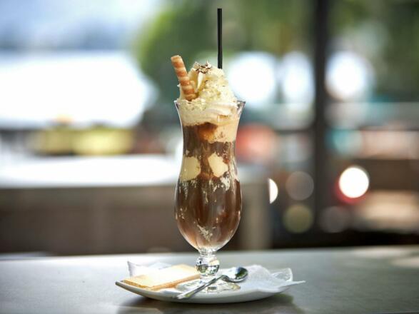 Seelounge Gmunden Eiskaffee