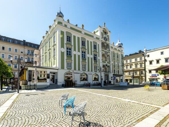 Rathaus mit Stadtplatz