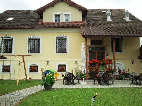 Gasthaus Pesendorfer in Vorchdorf Gastgarten