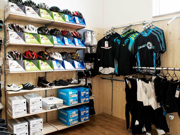 perfekte Ausrüstung bei Bikesport Pröll