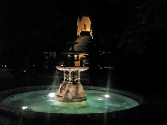 Viktoria-Luise-Park in Gmunden bei Nacht 5
