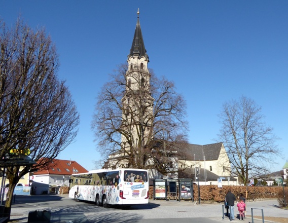 Eine verlässliche Verbindung nach Mattsee: der regelmäßig verkehrende Bus 120!