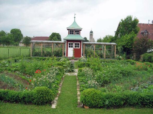 Ein Garten, der mit Liebe gestaltet wurde