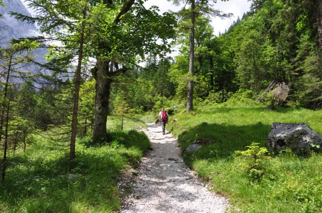 Reintalangerhütte - Bequemer Zustieg auf schmalen Pfaden