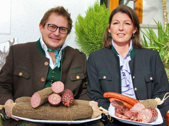 Hof Gut Großhöllnberg in Vorchdorf - Rotwild