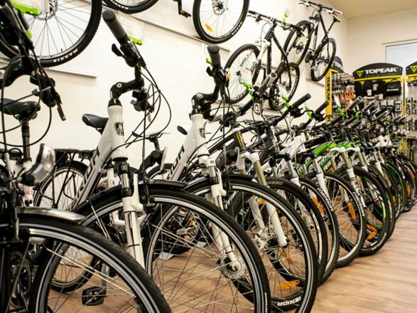 große Auswahl bei Bikesport Pröll