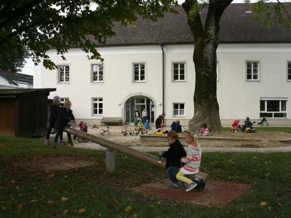 Kindergarten Pettenbach Spielplatz