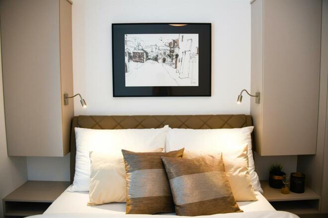 Schlafzimmer 2 mit Boxspringbett