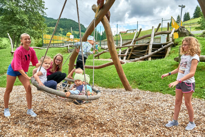 Abenteuerspielplatz \"Neander-Tal\" in Jungholz