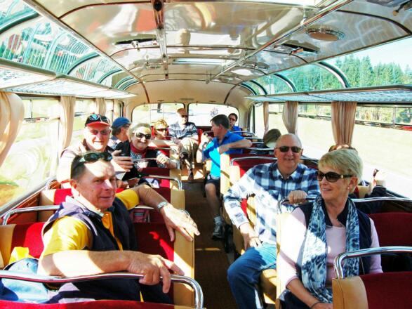 Oldtimerbus -Ausflugsfahrten