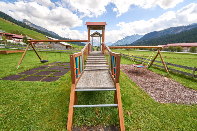 Spielplatz in Zöblen