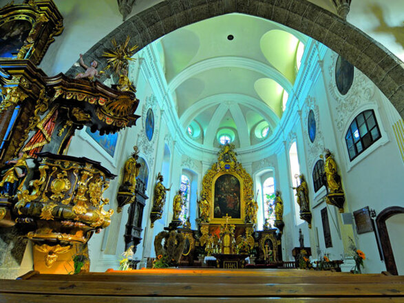 Pfarrkirche Altmünster Altarraum